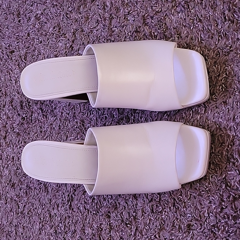 Altar'd State Size:9 Off White